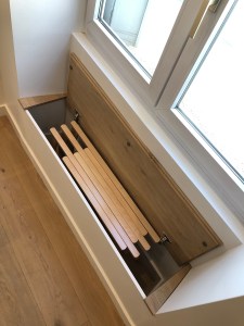 Banc-coffre sur mesure of le dahé en chêne et MDF. 320€